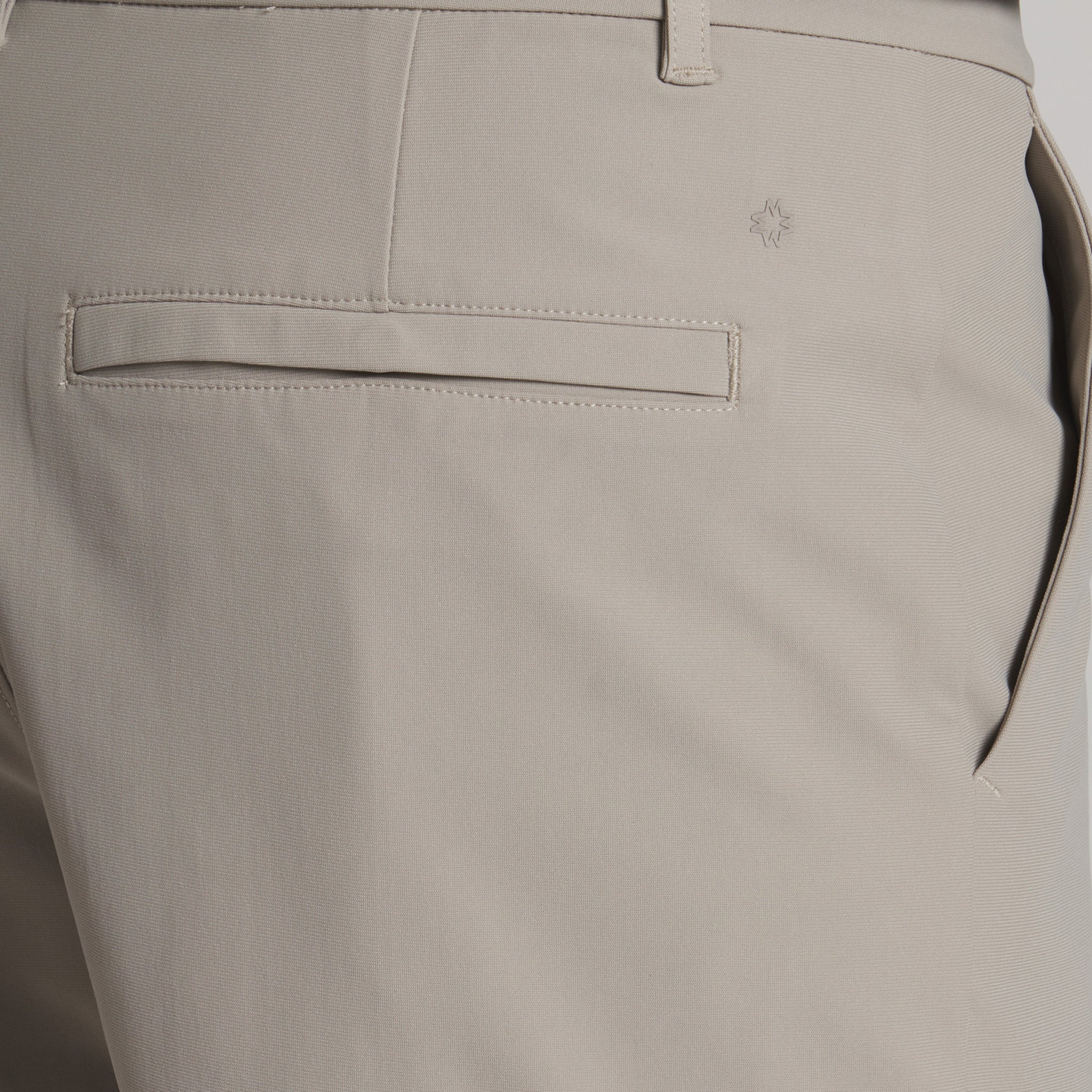 The Drive Short - 7"#Color_Warm Sand